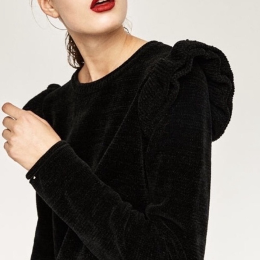 Zara Black Ruffle Shoulder Roll Hem Chenille Sweater